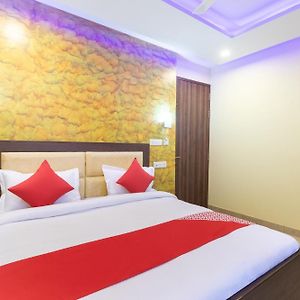 Super Oyo Hotel O Red Stone Inn